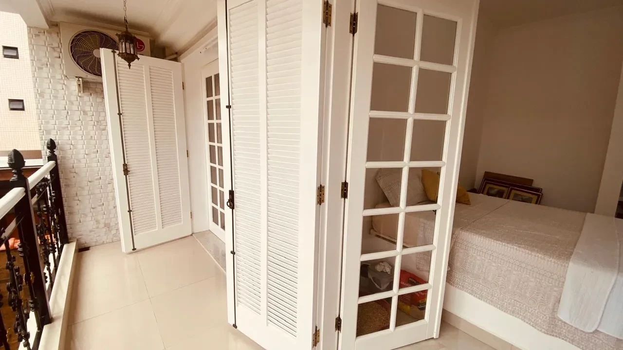 Imagem Sobrado com 4 Quartos à Venda, 214 m² em Encruzilhada - Santos