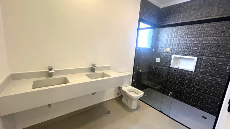 Imagem Sobrado com 3 Quartos à Venda ou Locação, 160 m² em Vila Petrópolis - Atibaia