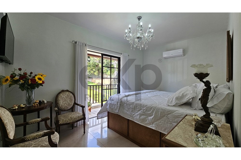 Imagem Apartamento com 3 Quartos à Venda, 140 m² em Pedro do Rio - Petrópolis