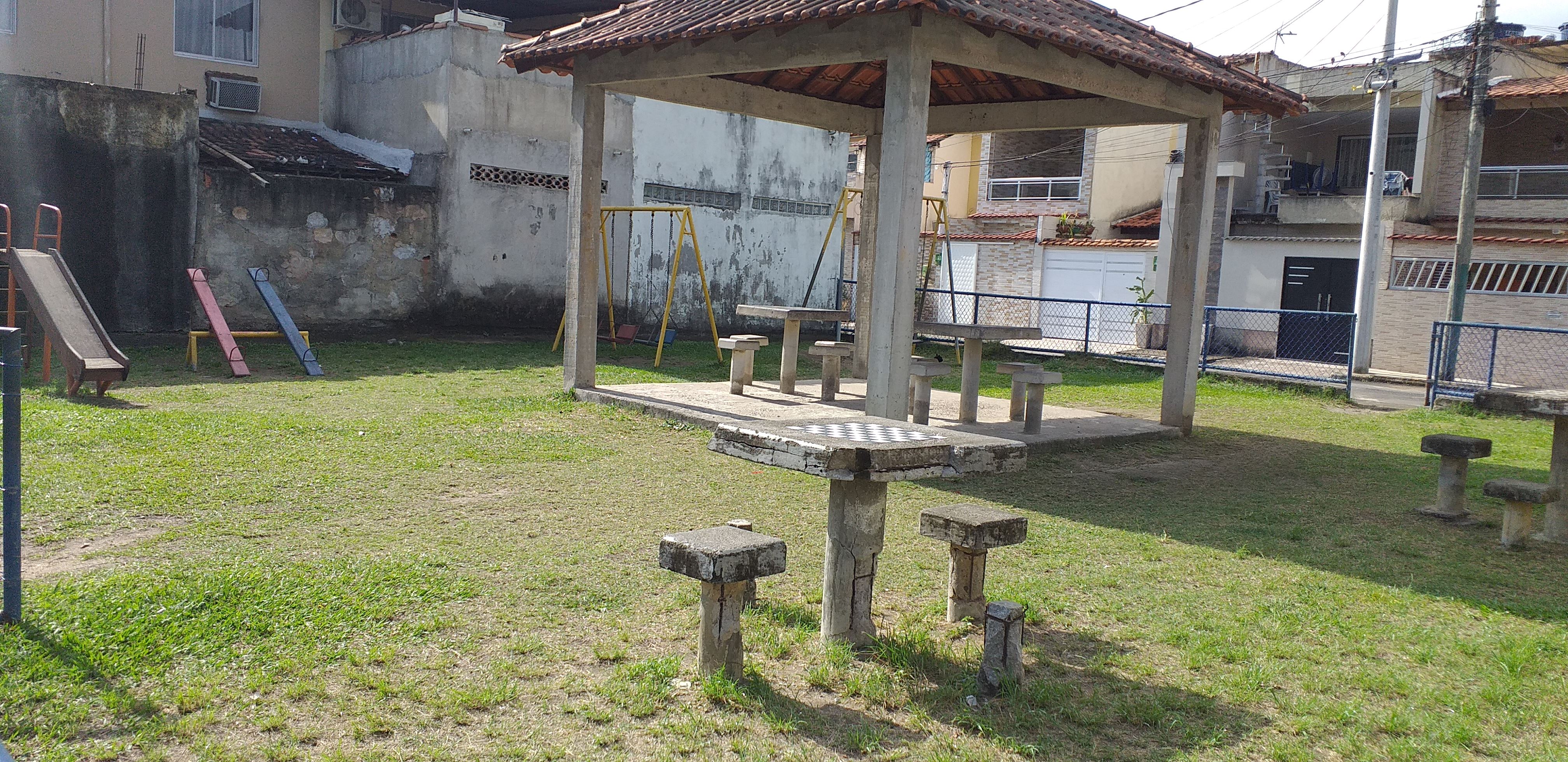 Foto do imóvel: Casa com 2 Quartos à Venda, 80 m² em Bangu - Rio de Janeiro