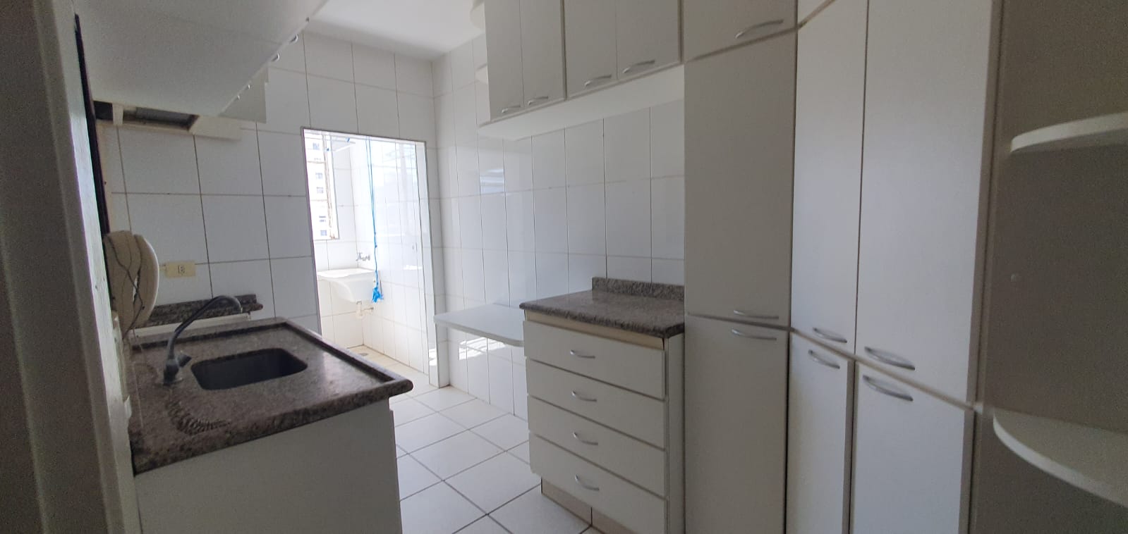 Imagem Apartamento com 2 Quartos à Venda ou Locação, 78 m²em Centro - Londrina