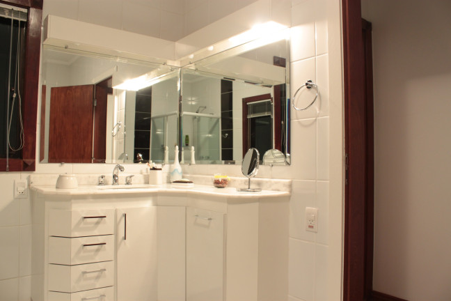 Imagem Casa com 3 Quartos à Venda, 500 m² em Village Mantiqueira - Guaratinguetá