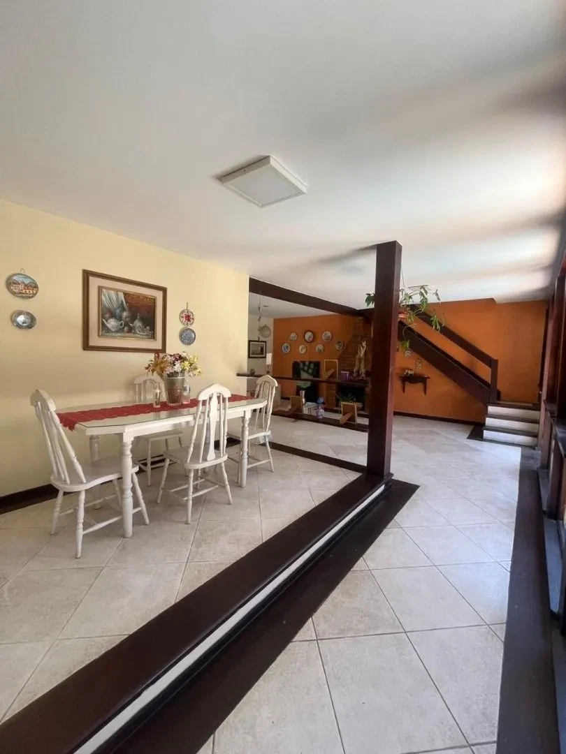 Imagem Casa de Condomínio com 4 Quartos à Venda, 245 m² em Itaipu - Niterói