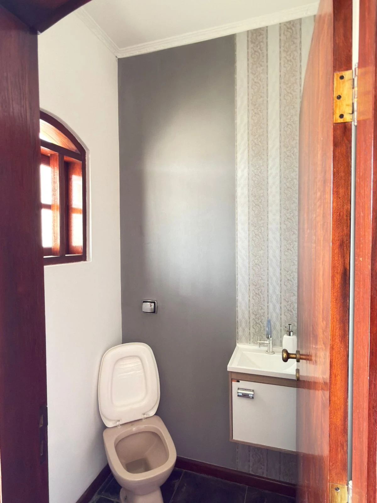 Imagem Casa com 3 Quartos à Venda, 207 m² em Jardim Mirante dos Ovnis - Votorantim