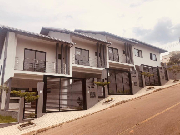 Sobrado com 3 Quartos à Venda, 115 m² em Laranjeiras - Rio do Sul
