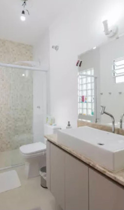 Imagem Sobrado com 3 Quartos à Venda,  em Vila Firmiano Pinto - São Paulo