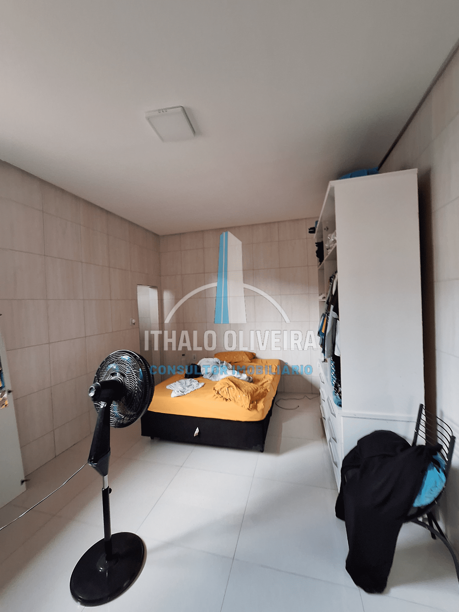 Imagem Casa com 3 Quartos à Venda, 360 m²em Santo Hilário - Goiânia