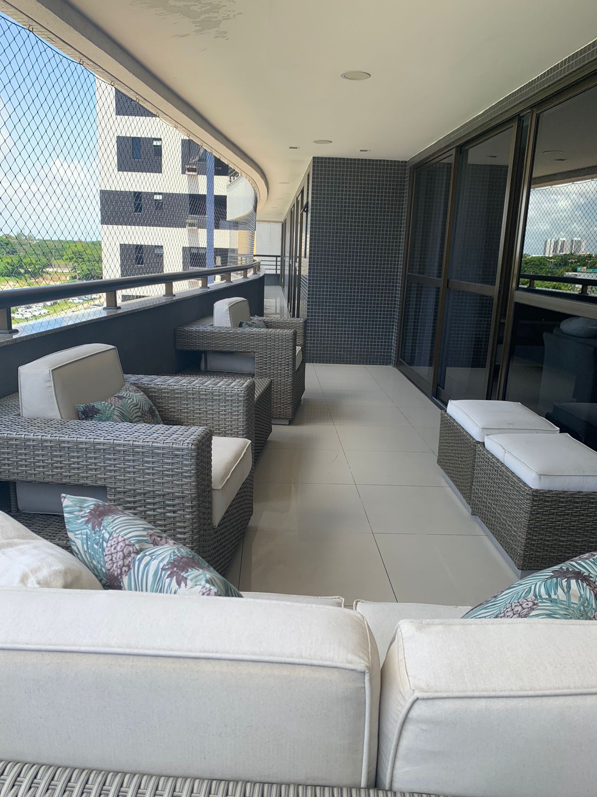 Imagem Apartamento com 4 Quartos à Venda, 257 m²em Guararapes - Fortaleza