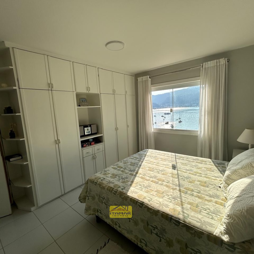 Imagem Casa de Condomínio com 4 Quartos à Venda, em São Bento - Angra dos Reis