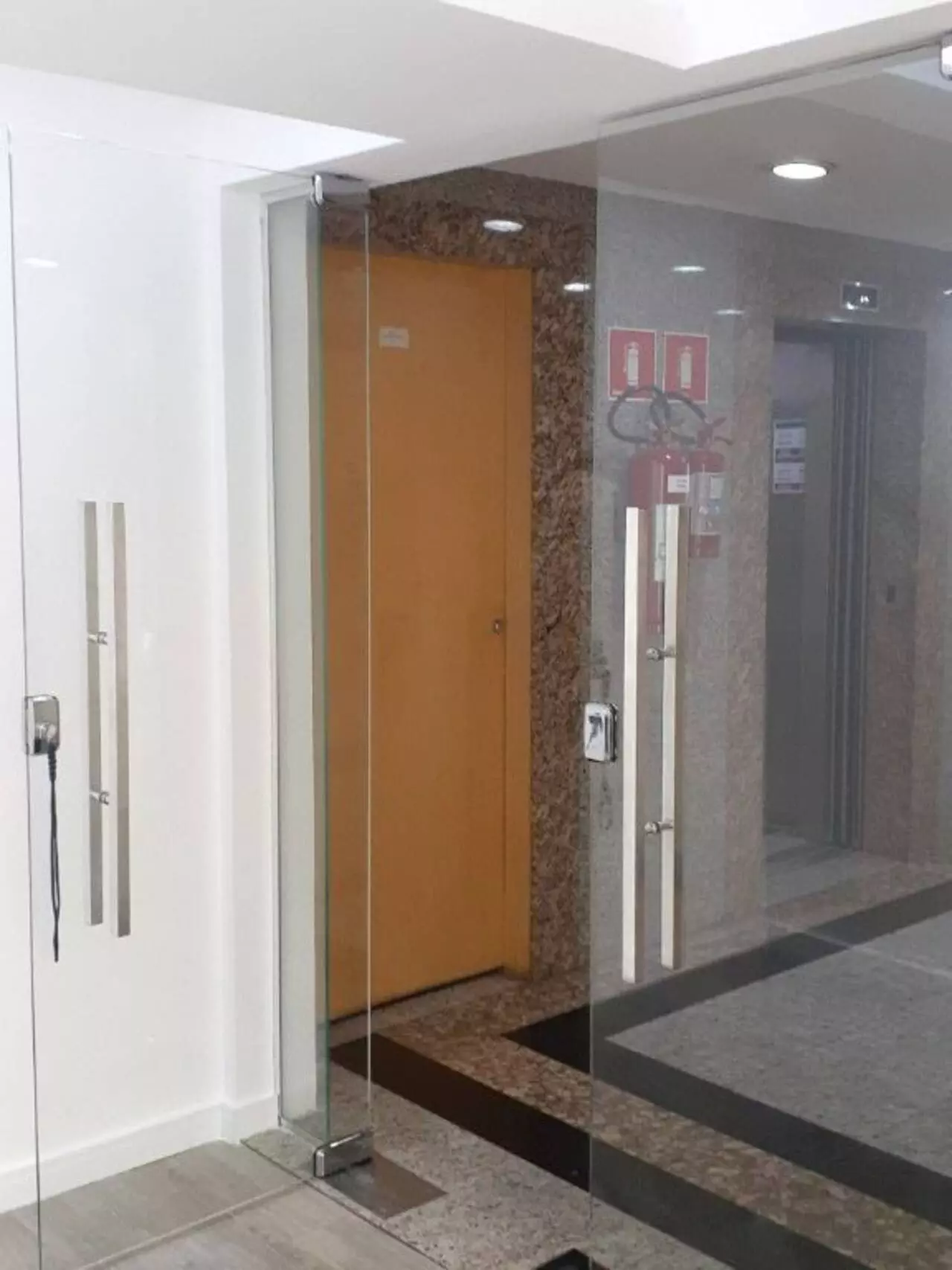 Imagem Sala Comercial à Venda ou Locação, 90 m² em Vila Olímpia - São Paulo