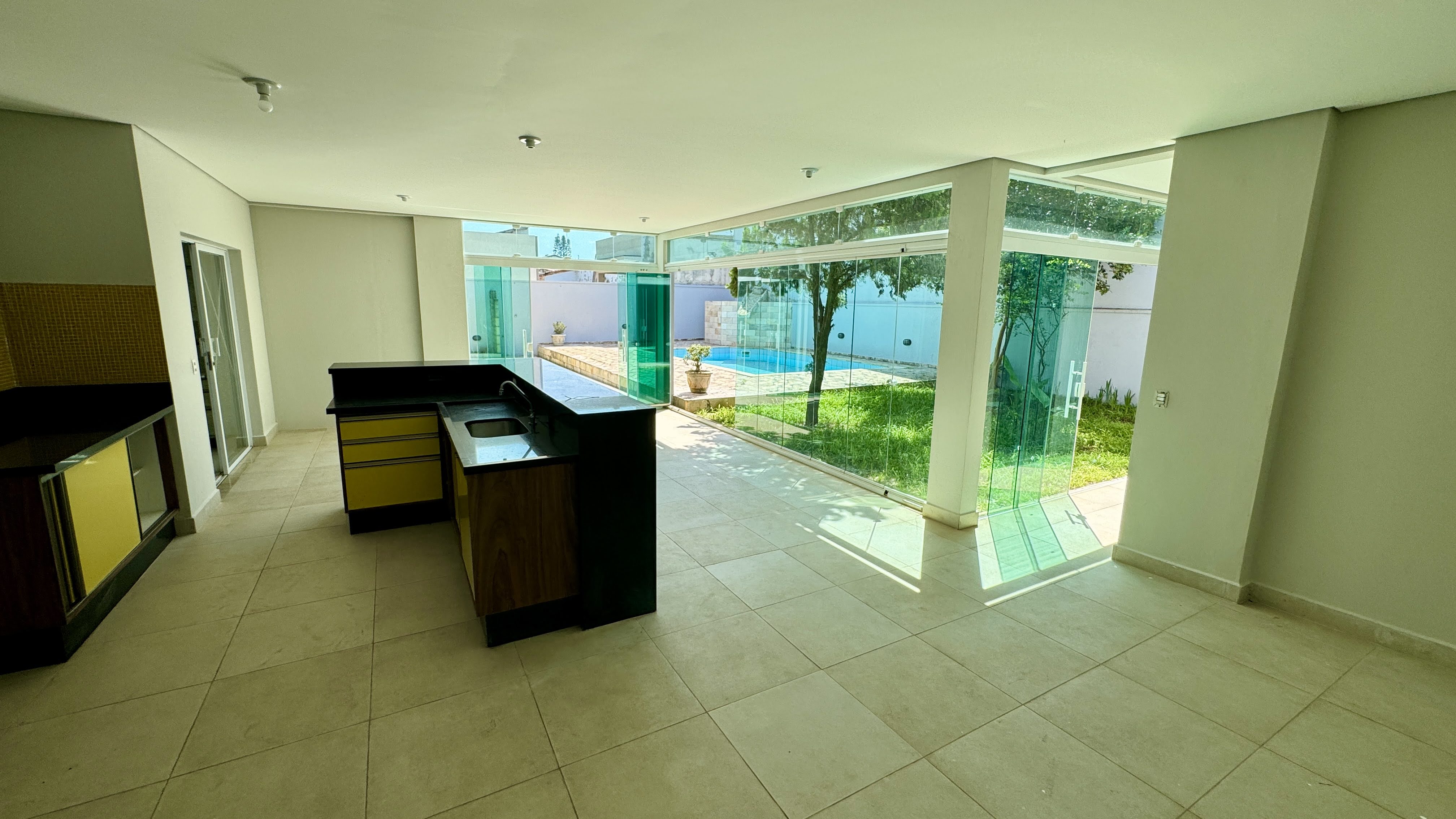 Imagem Sobrado com 8 Quartos à Venda, 152 m²em Cibratel - Itanhaém