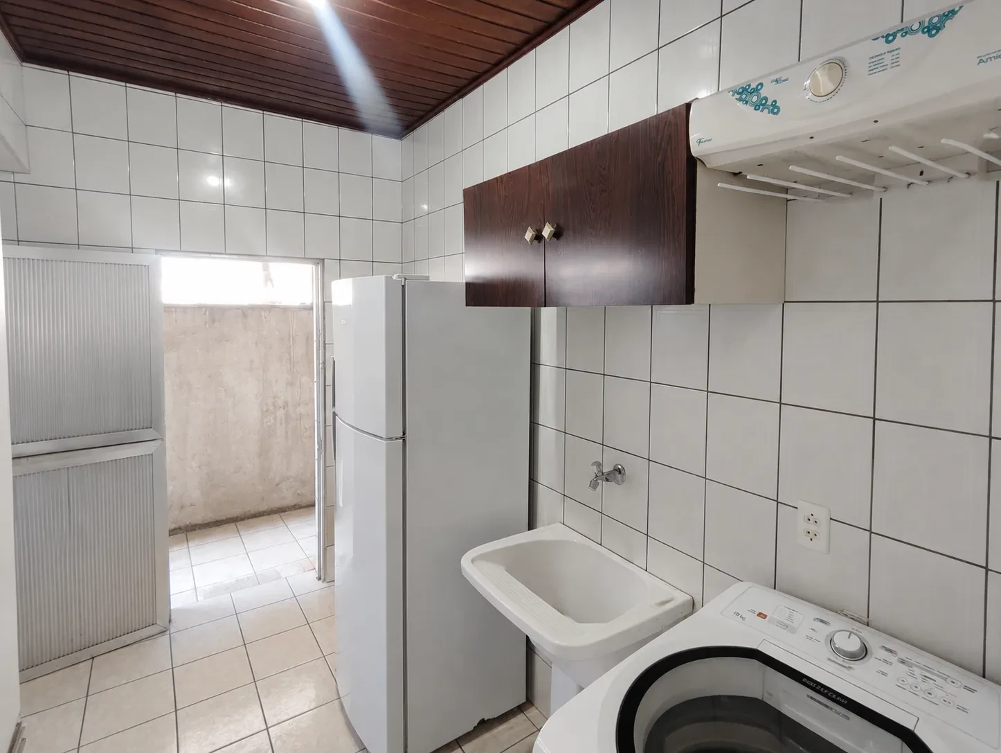 Imagem Casa com 1 Quarto à Venda, 64 metros em Vila Nova - Cubatão