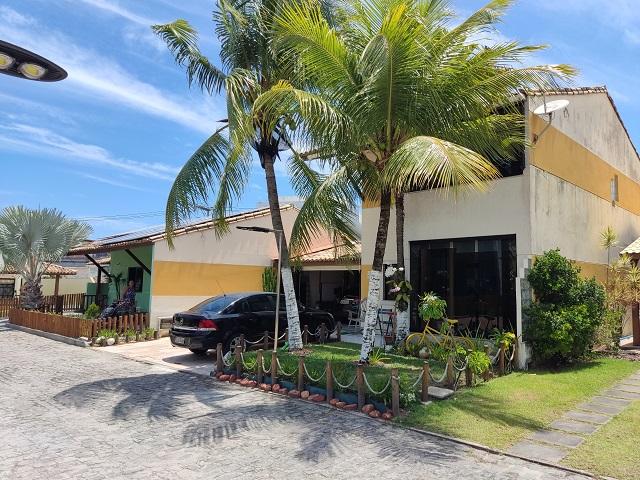 Imagem Casa de Condomínio com 4 Quartos à Venda, 284 m²em Buraquinho - Lauro de Freitas