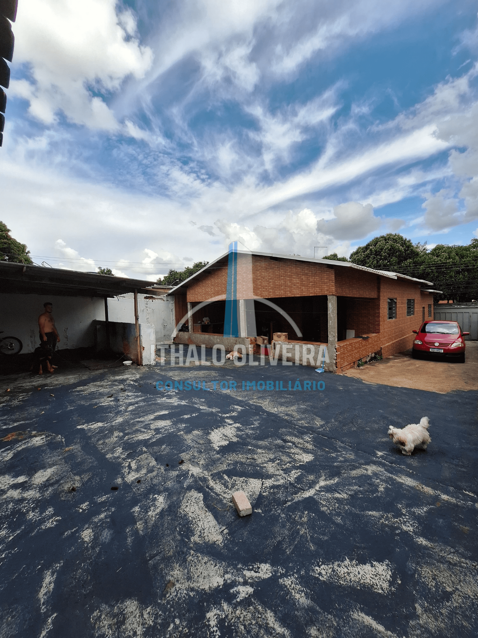 Imagem Casa com 3 Quartos à Venda, 360 m²em Santo Hilário - Goiânia