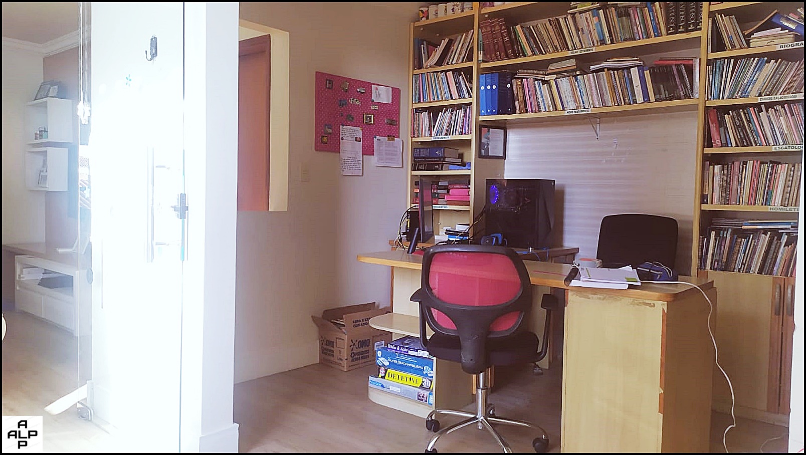 Imagem Sobrado com 4 Quartos à Venda, 250 m²em Taguatinga Sul (Taguatinga) - Brasília
