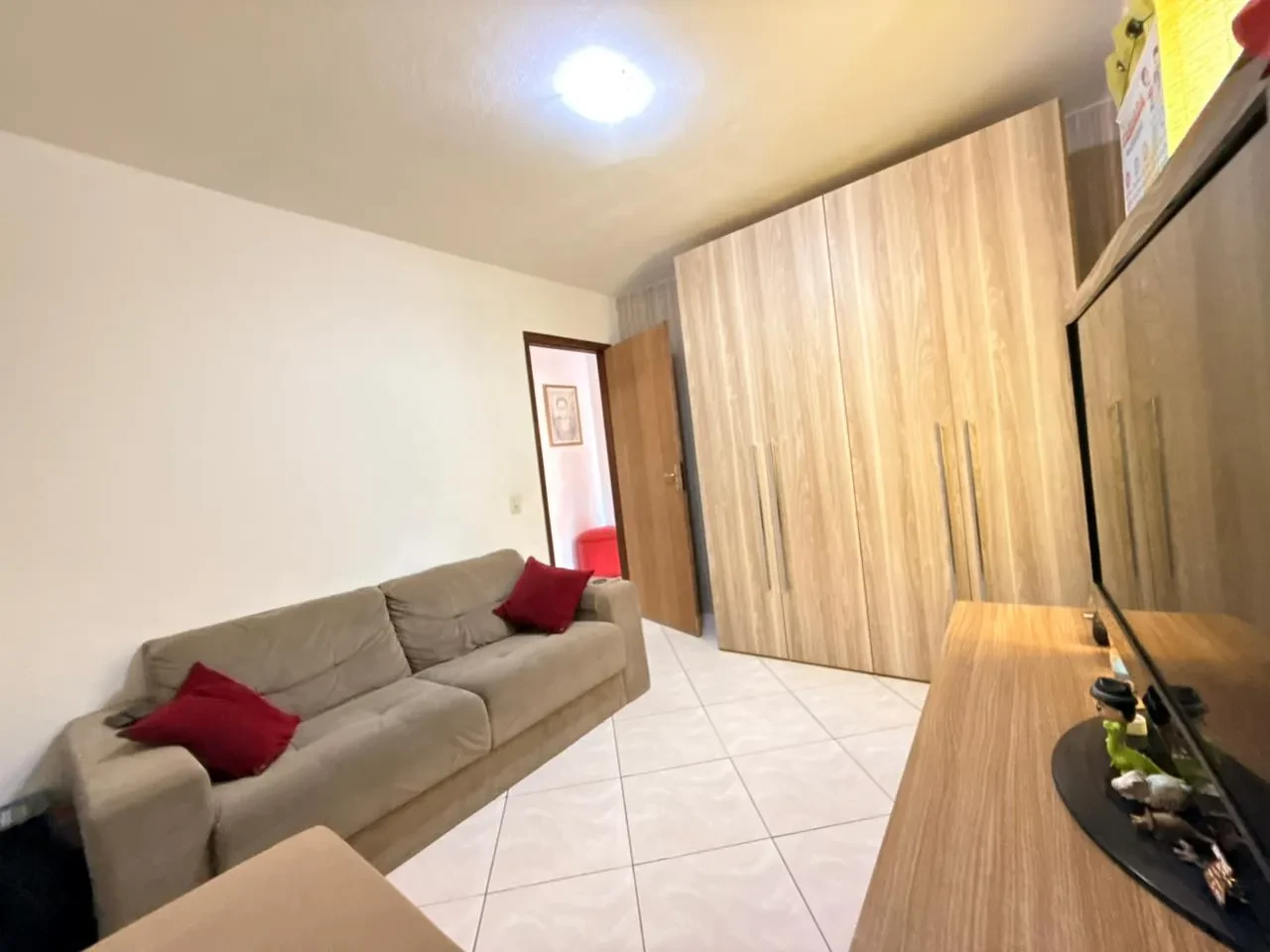 Imagem Casa com 2 Quartos à Venda, 150 m² em Chácaras Bartira - Embu das Artes