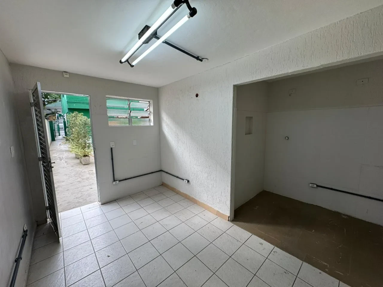 Imagem Ponto Comercial à Venda ou Locação, 324 m² em Aparecida - Santos