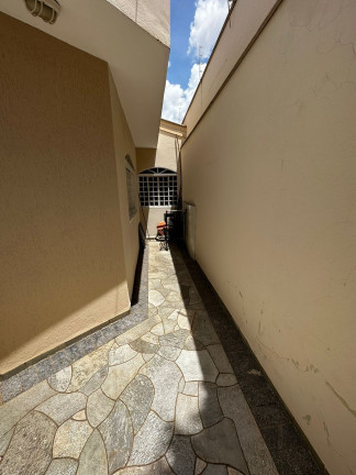 Imagem Casa com 3 Quartos à Venda, 189 m² em Planalto - Araçatuba