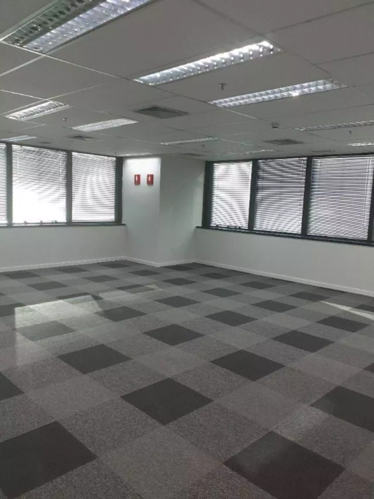 Foto do imóvel: Sala Comercial à Venda ou Locação, 775 m² em Pinheiros - São Paulo