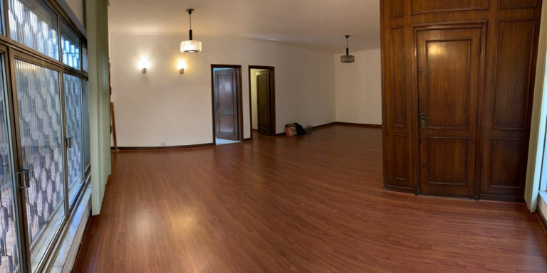 Imagem Casa com 3 Quartos à Venda, 300 m² em Vila Monumento - São Paulo