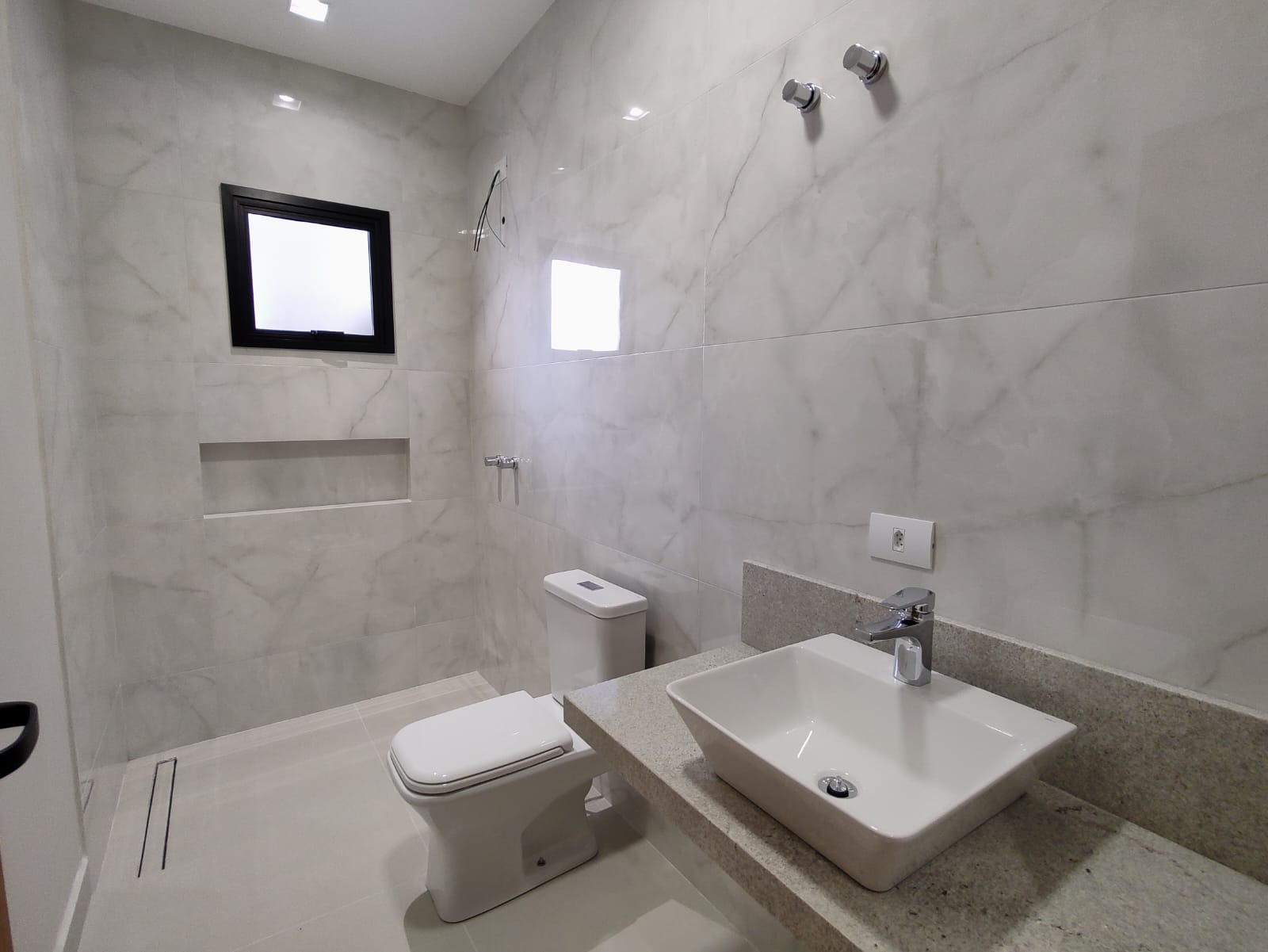 Imagem Casa com 3 Quartos à Venda, 148 m²em Jardim Tarumã - Londrina