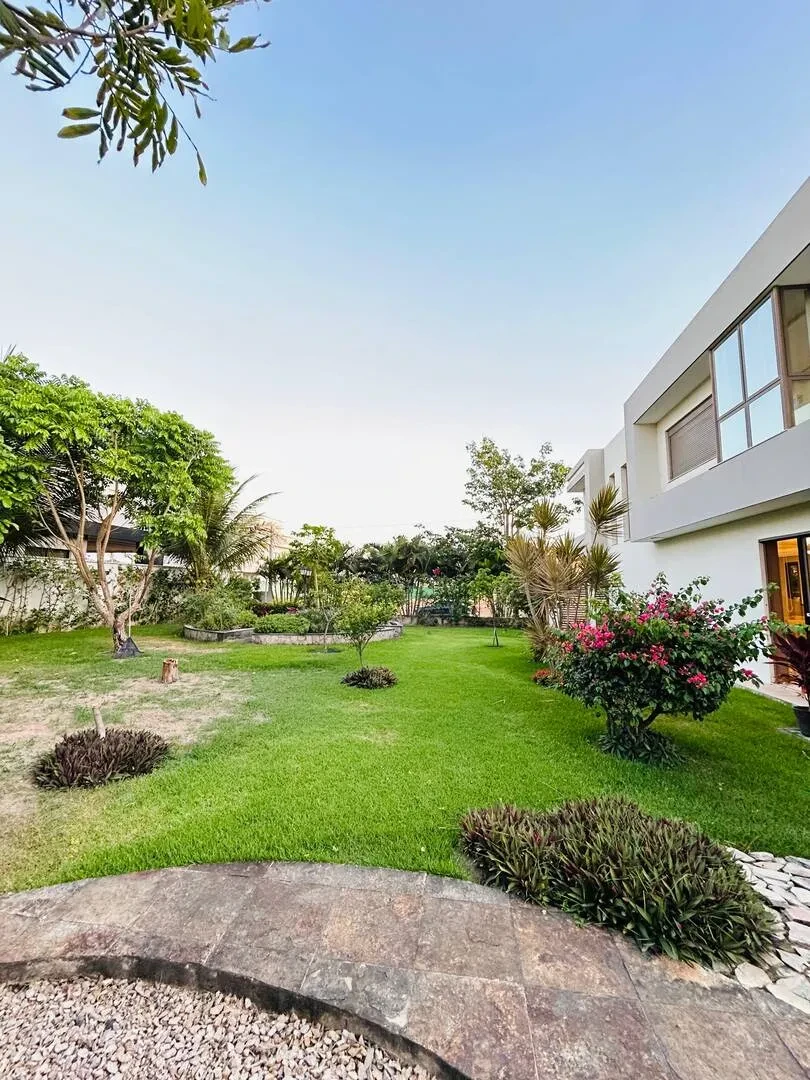 Imagem Casa de Condomínio com 4 Quartos à Venda, 326 m² em Cidade Alpha - Eusébio