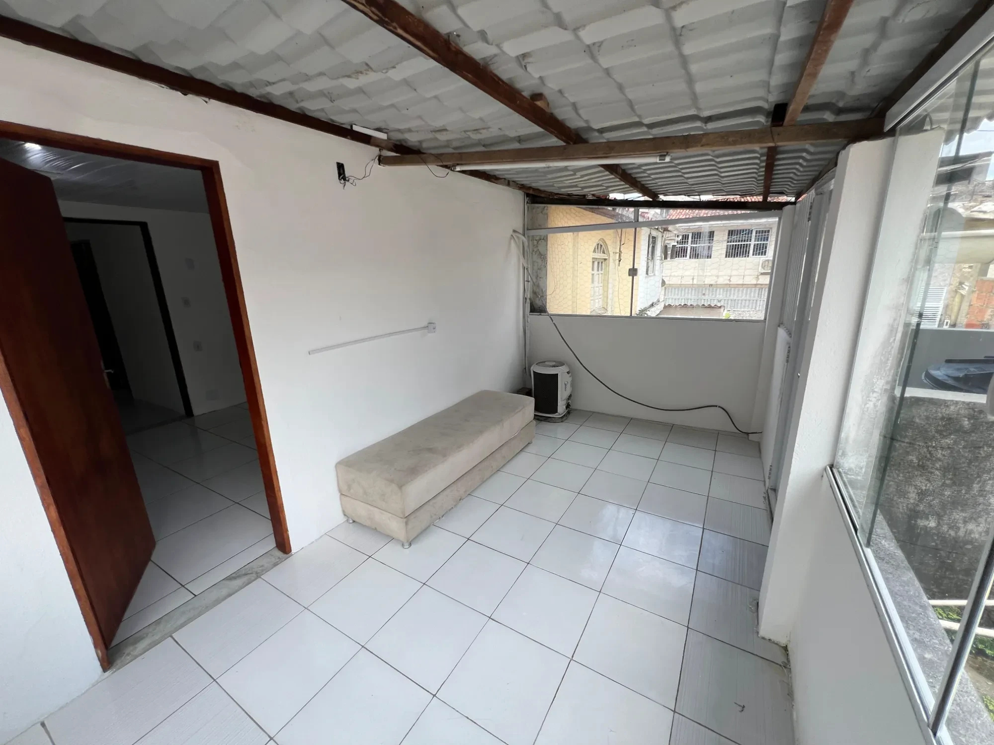 Imagem Casa com 4 Quartos à Venda, 230 m² em CIA II - Simões Filho