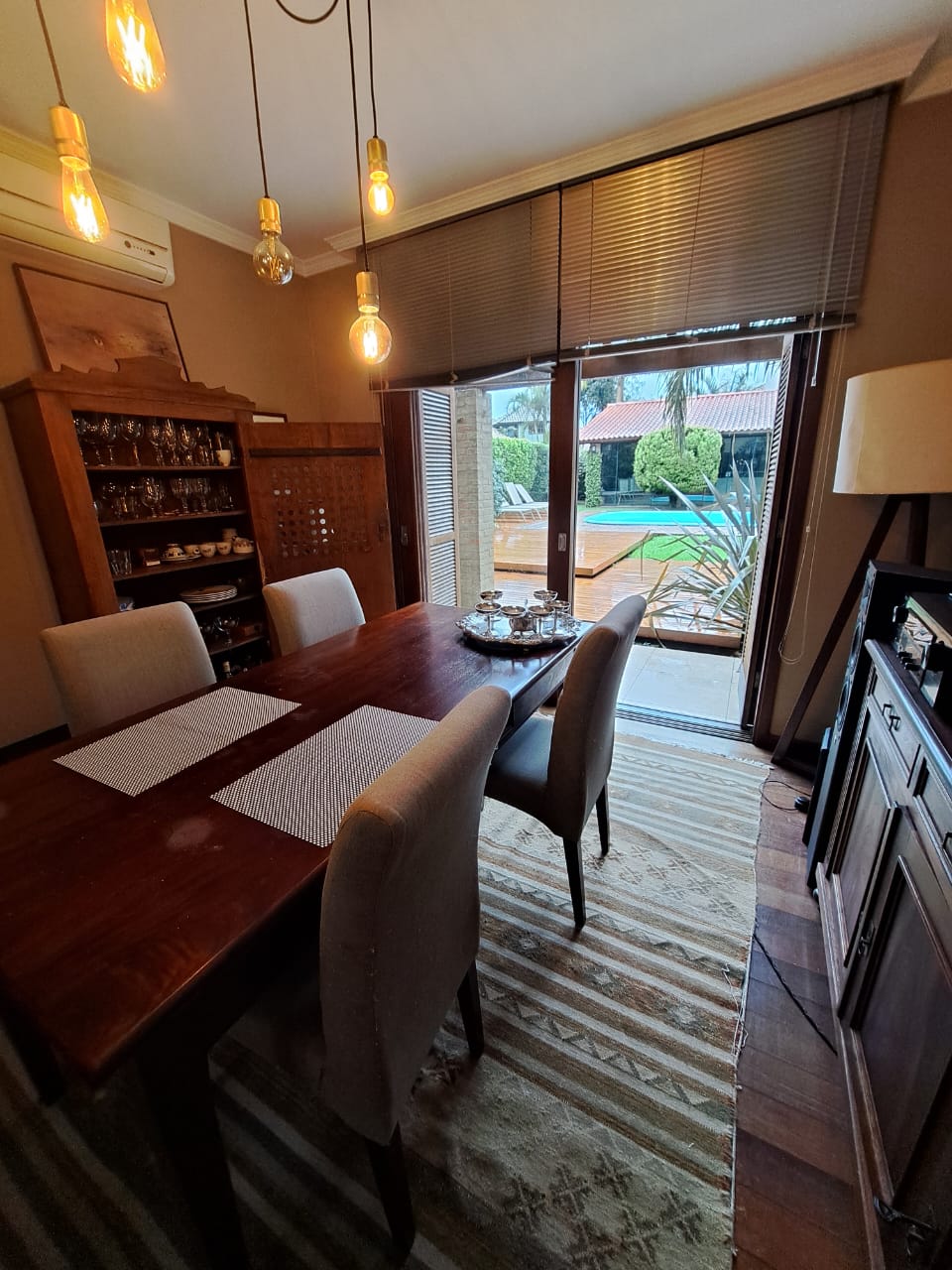 Imagem Casa com 3 Quartos à Venda, 300 m²em Laranjal - Pelotas