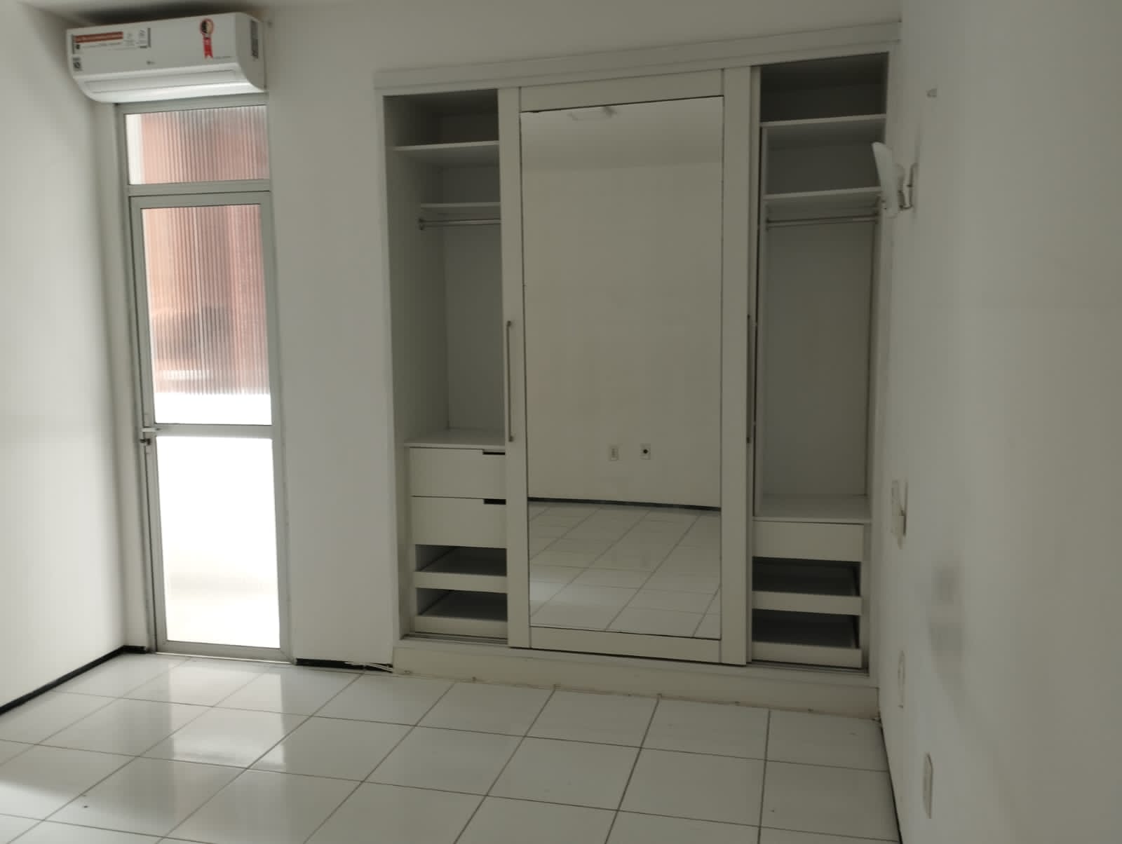 Imagem Apartamento com 3 Quartos à Venda, 120 m²em Aldeota - Fortaleza
