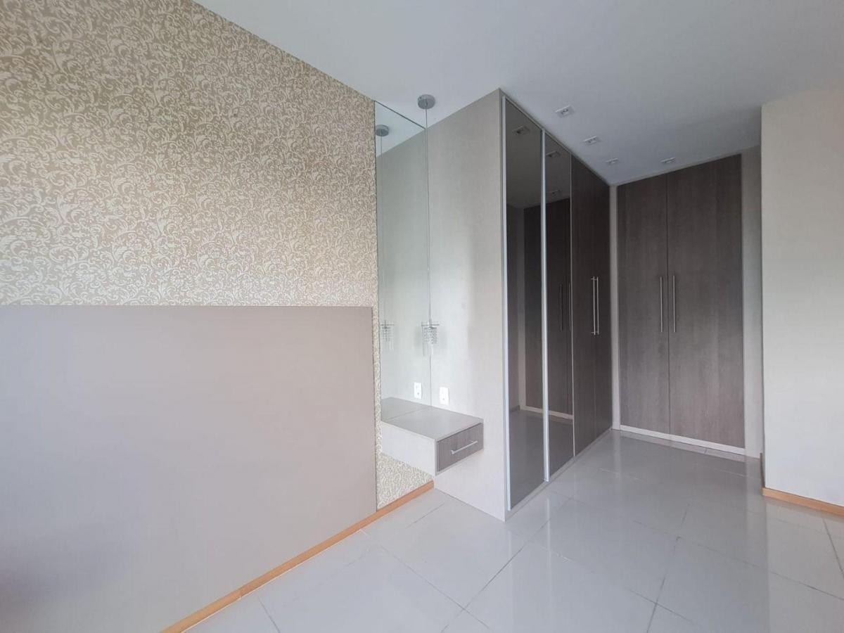 Imagem Apartamento com 3 Quartos à Venda, 105 m²em Camboinhas - Niterói