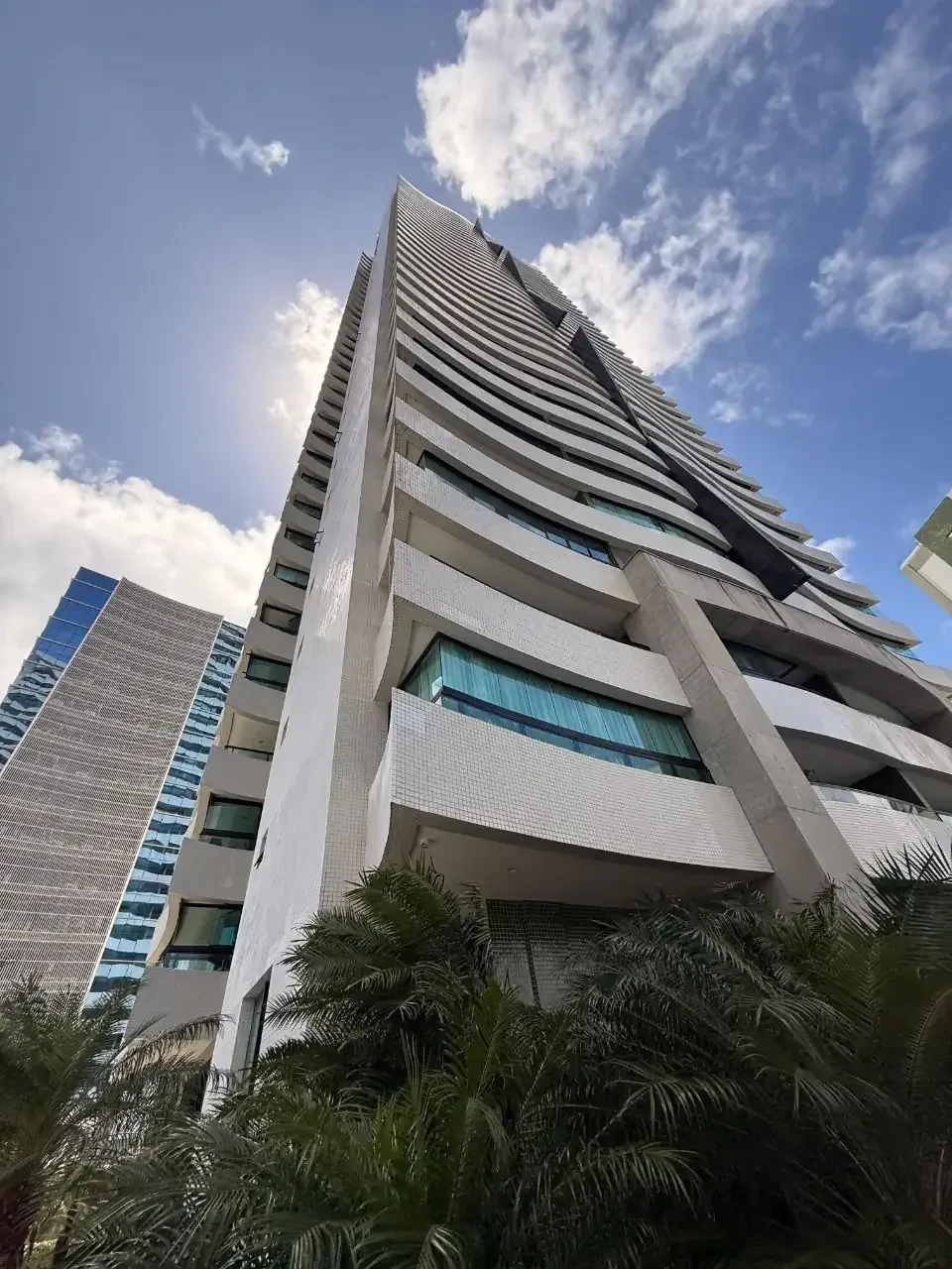 Imagem Apartamento com 2 Quartos à Venda, 84 m² em  - 