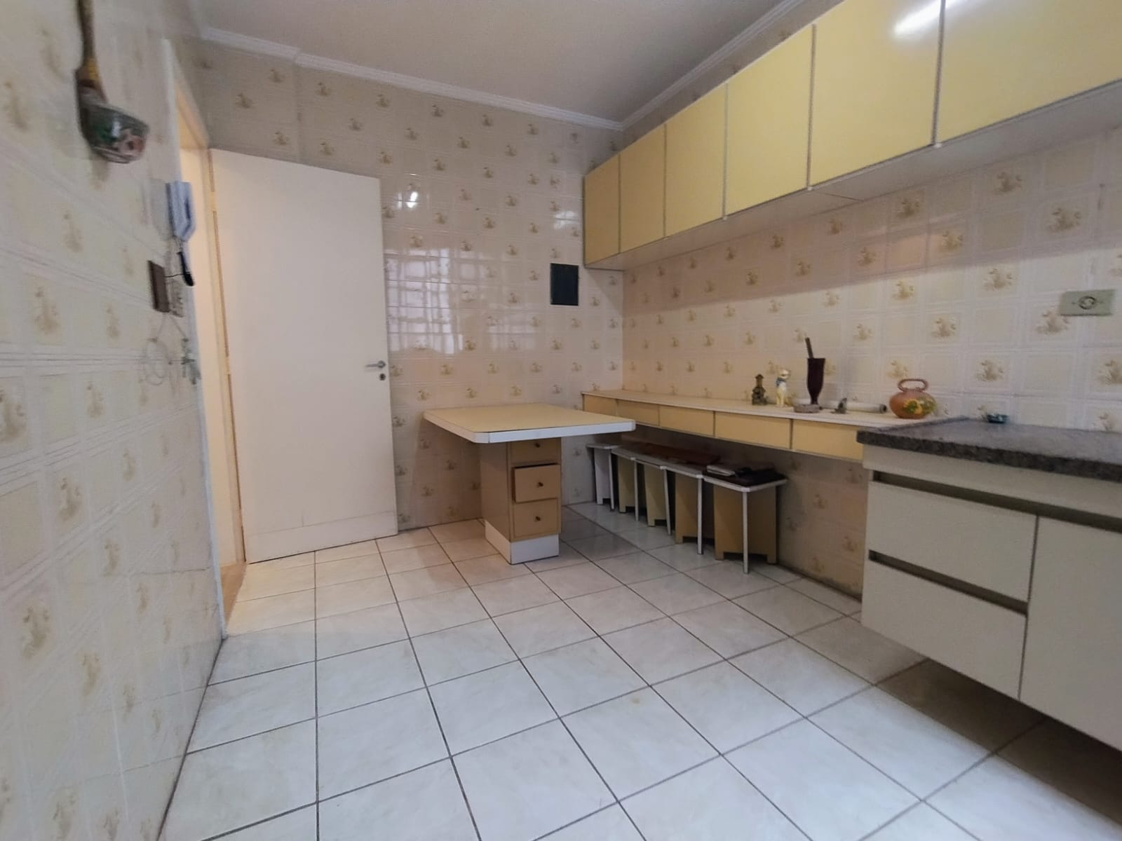 Imagem Kitnet com 1 Quarto à Venda, 38 m² em Tupi - Praia Grande