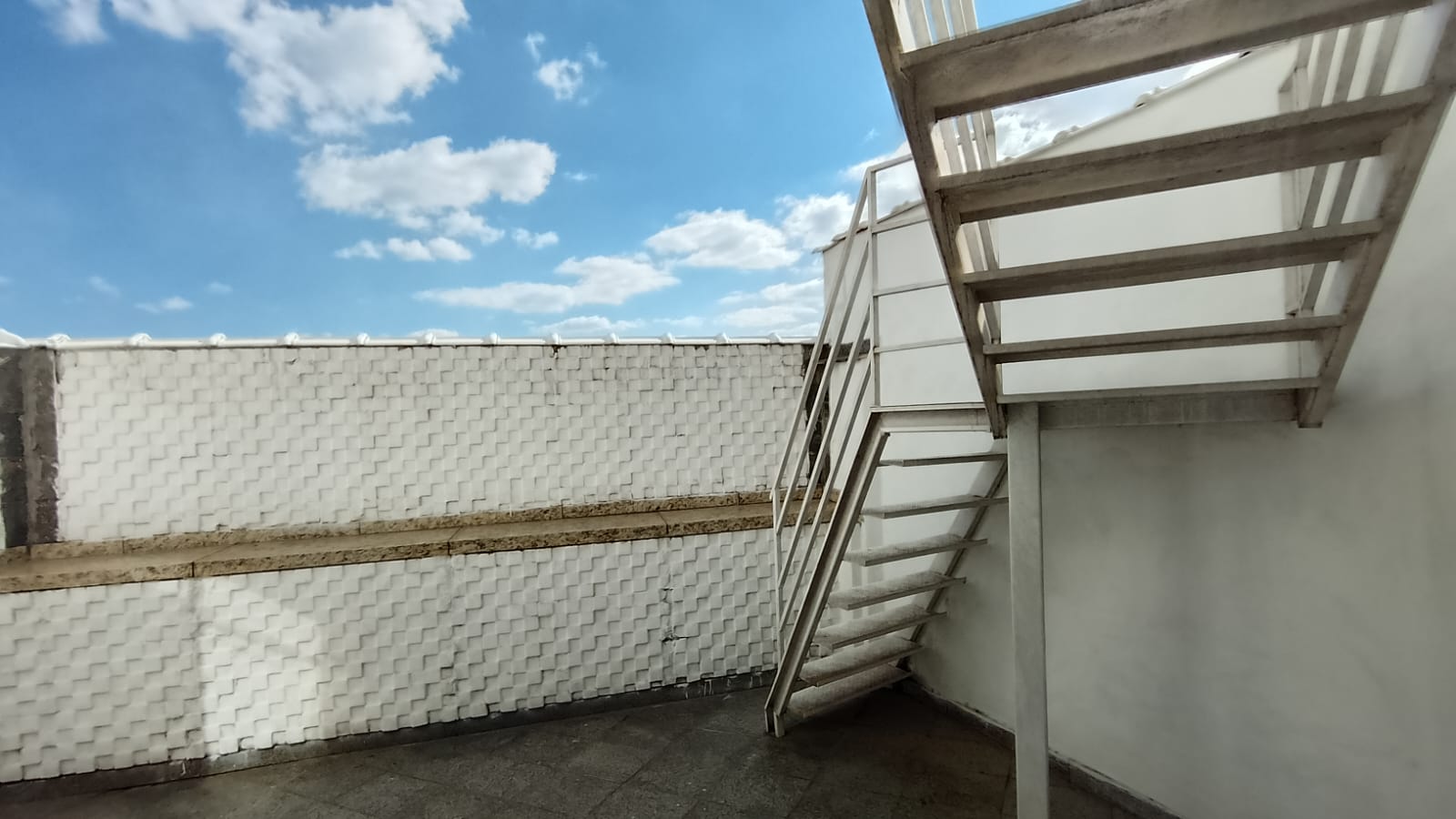 Imagem Casa com 2 Quartos à Venda, 165 m² em Santa Cecília - Juiz de Fora