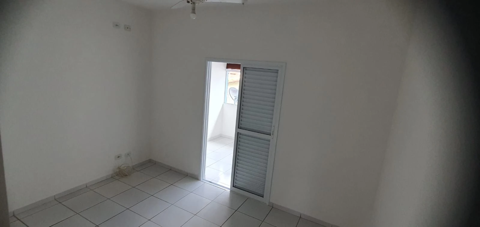 Foto do imóvel: Sobrado com 3 Quartos à Venda ou Locação, 100 m² em Praia das Palmeiras - Caraguatatuba