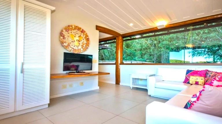 Imagem Casa com 6 Quartos à Venda, 580 m² em Ferradura - Armação dos Búzios