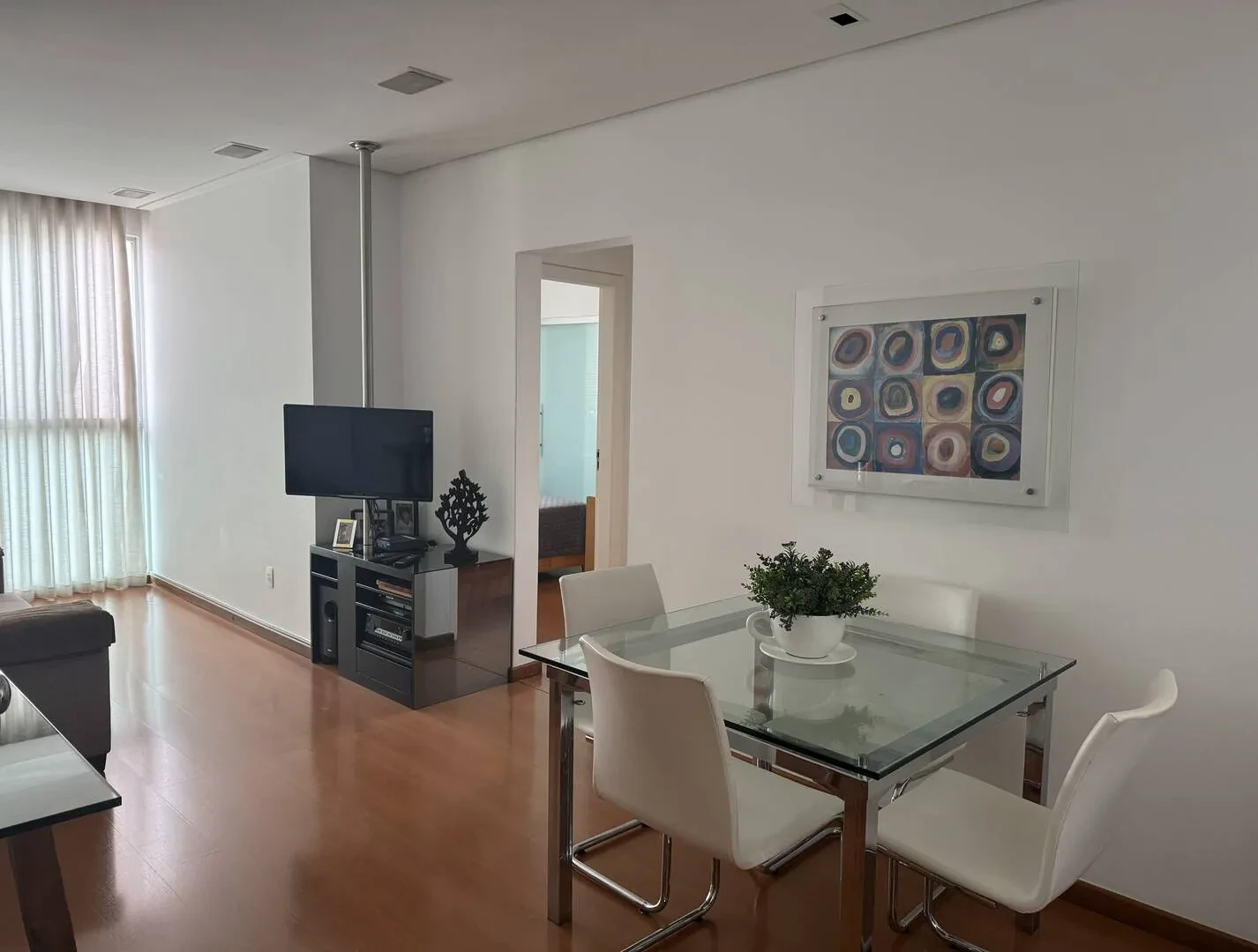 Imagem Apartamento com 2 Quartos para Alugar, 70 m² em Buritis - Belo Horizonte