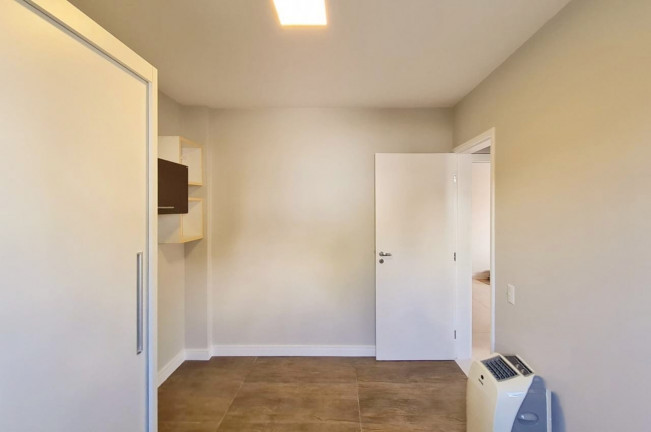 Imagem Apartamento com 2 Quartos à Venda, 63 m² em Pantanal - Florianópolis