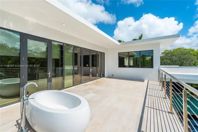 Foto do imóvel: Casa com 5 Quartos à Venda, 387 m²em Alphaville Residencial Um - Barueri