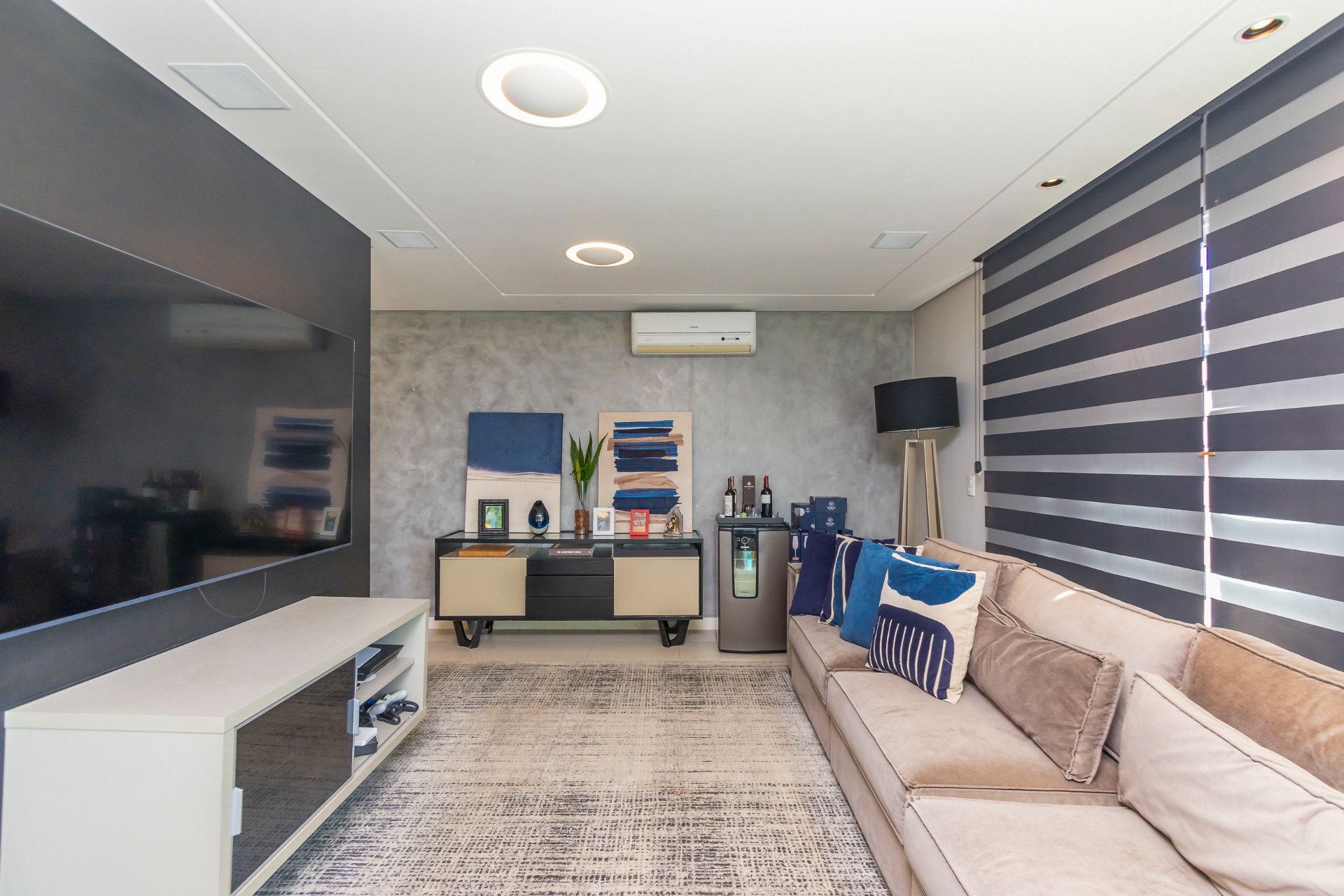 Imagem Apartamento com 3 Quartos à Venda, 172 m² em  - 