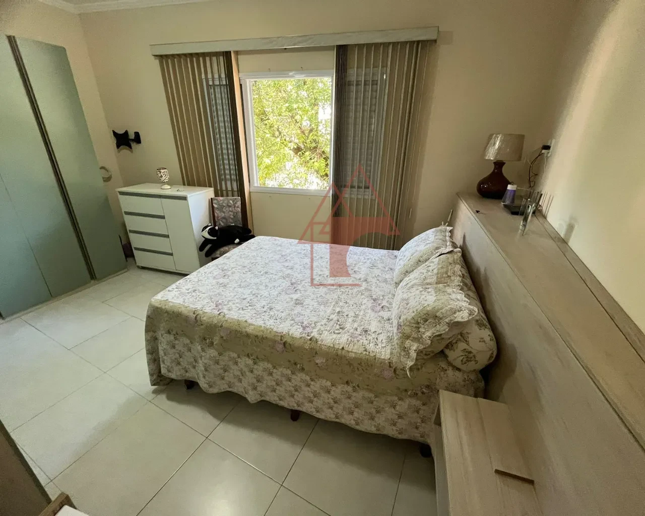 Imagem Sobrado com 3 Quartos à Venda, 156 m² em Aparecida - Santos