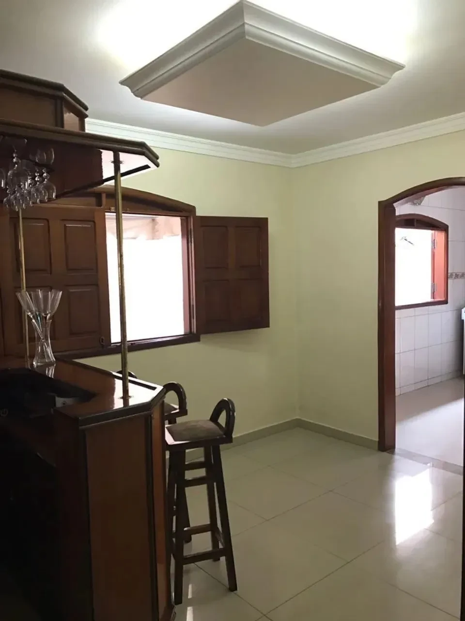 Imagem Casa com 4 Quartos à Venda, 250 m² em Jardim Tropical - Cuiabá