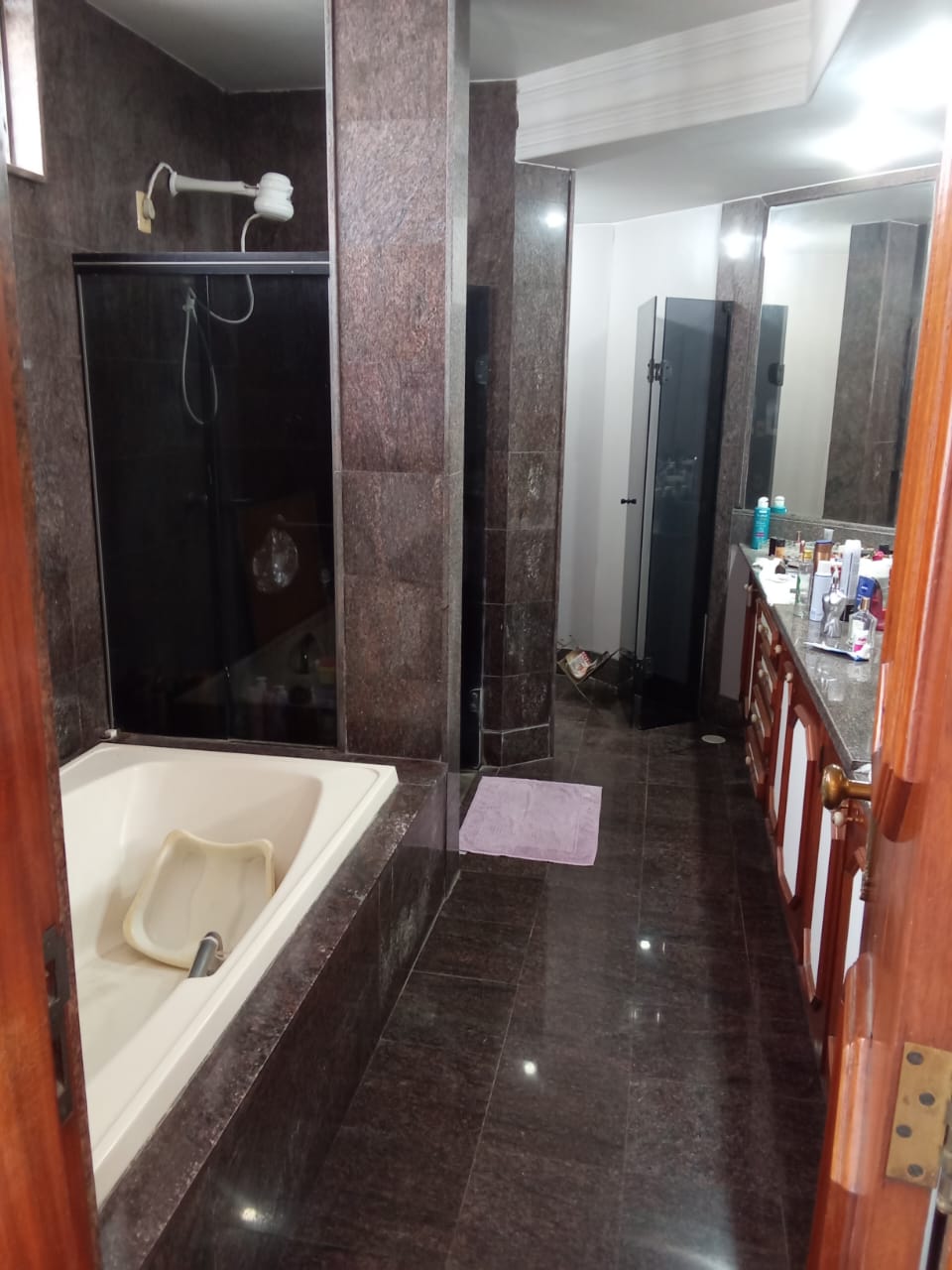 Imagem Apartamento com 4 Quartos à Venda, 253 m² em Umarizal - Belém