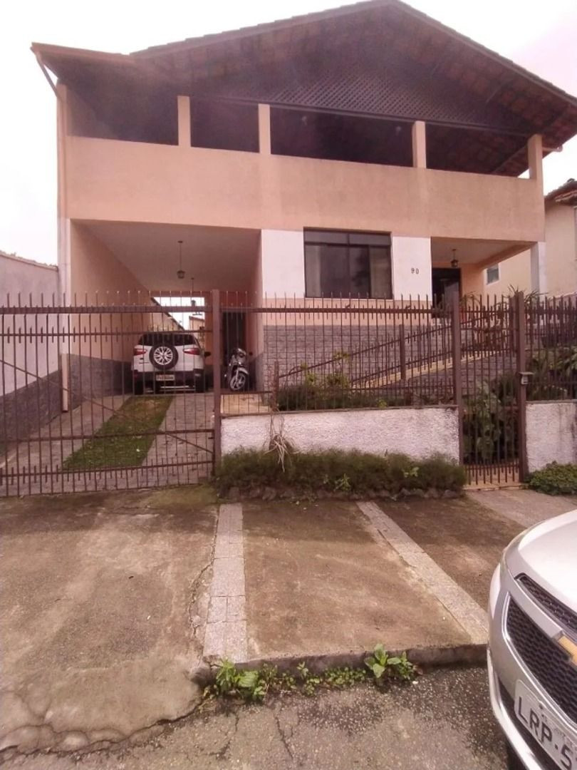 Casa com 3 Quartos à Venda, 200 m² em Aeroporto - Juiz de Fora