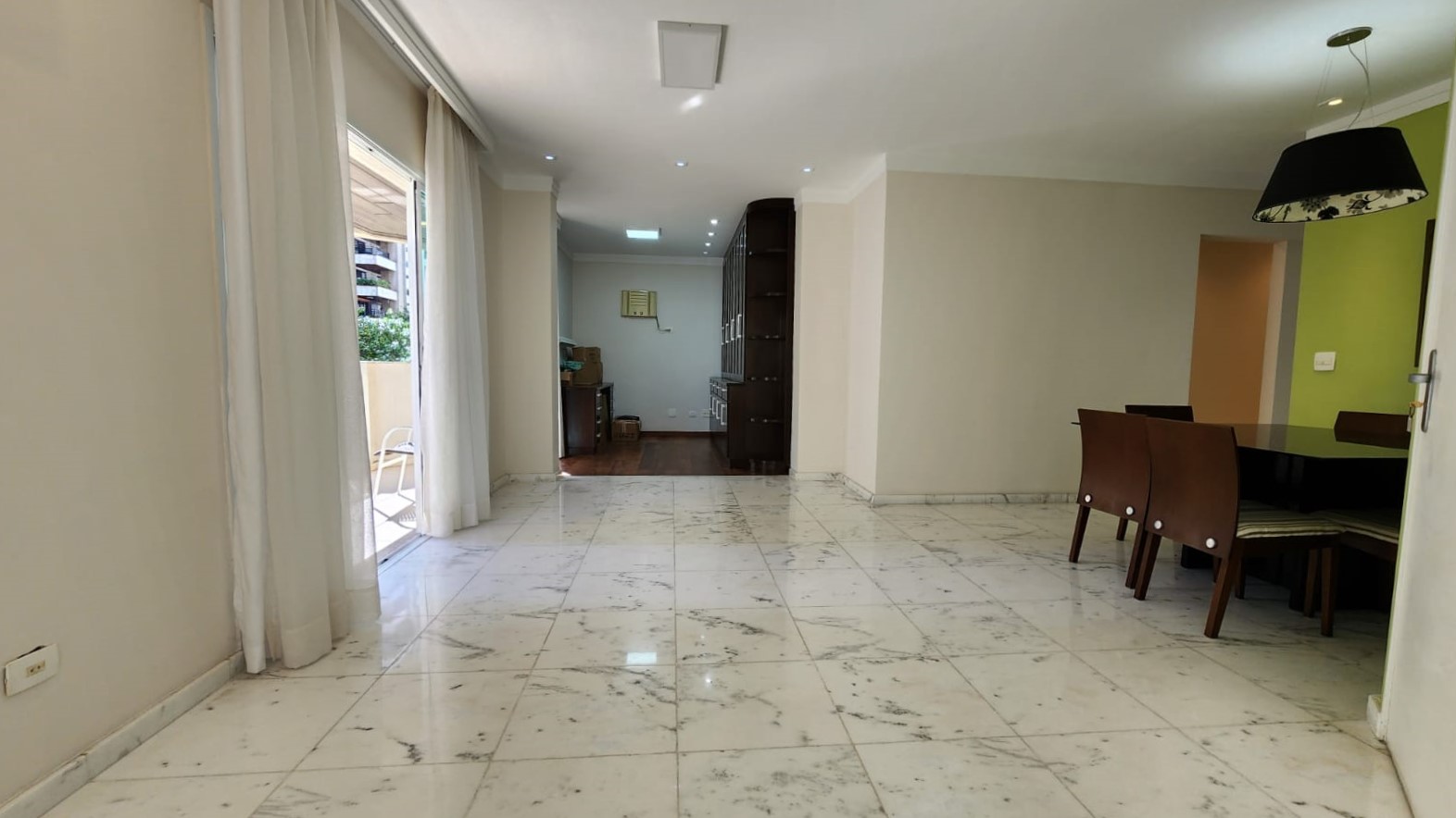 Imagem Apartamento com 3 Quartos para Alugar, 160 m²em Boqueirão - Santos