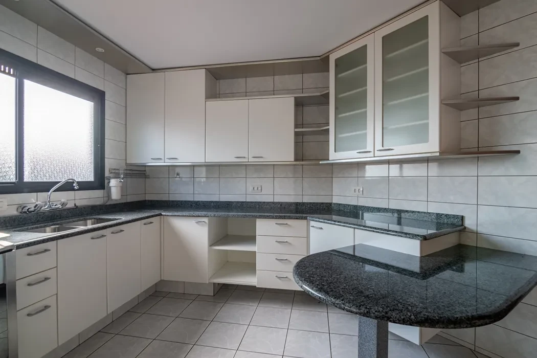 Imagem Apartamento com 2 Quartos à Venda, 101 m² em Bacacheri - Curitiba