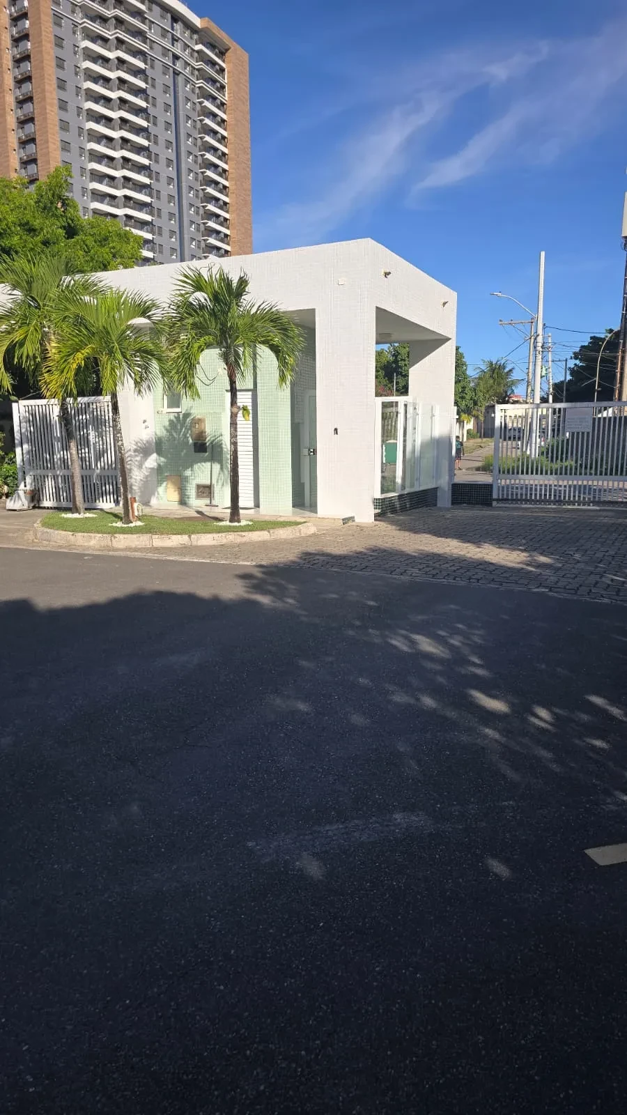Imagem Casa de Condomínio com 4 Quartos à Venda, 392 m² em Piatã - Salvador
