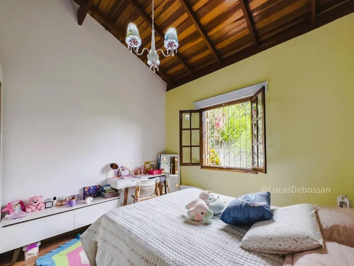 Imagem Casa com 2 Quartos à Venda, 150 metros em Caputera - Cotia