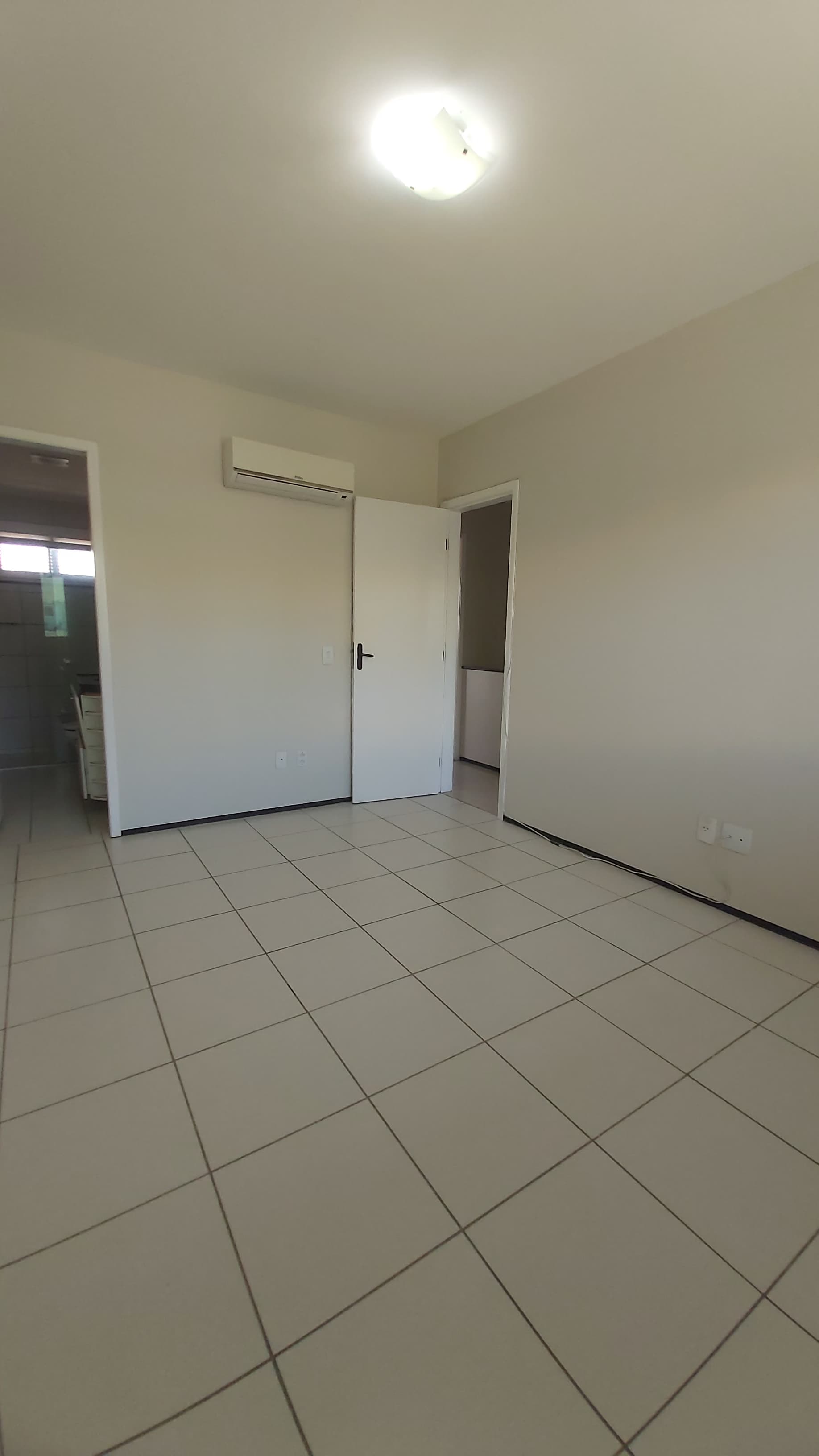 Imagem Casa de Condomínio com 3 Quartos à Venda, 131 m² em Engenheiro Luciano Cavalcante - Fortaleza