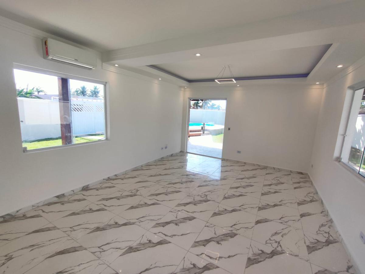 Imagem Casa com 3 Quartos à Venda, 150 m²em Jardim Regina - Itanhaém