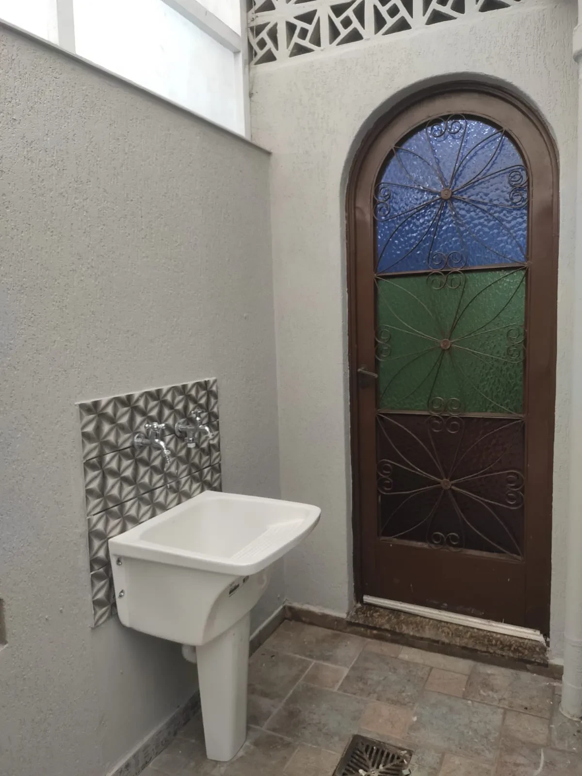 Imagem Casa com 3 Quartos para Alugar, 220 metros em Gonzaga - Santos